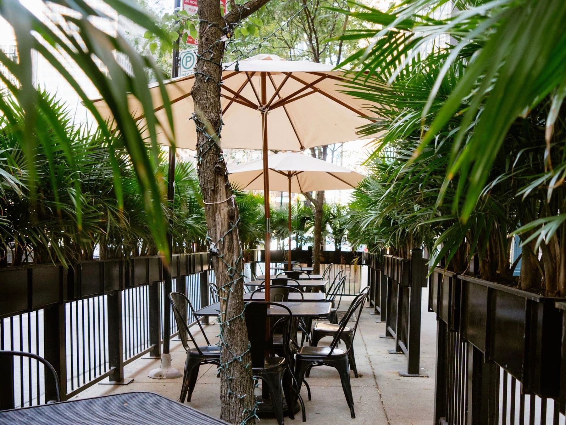 Outdoor patio at Gino's East South Loop